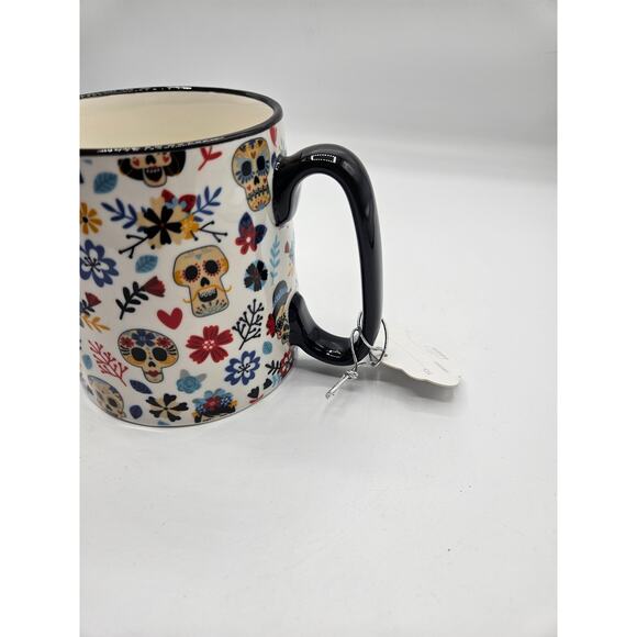 10 Strawberry Street Halloween 18 oz‎ Coffee Soup Mug Sugar Skulls Floral NEW - Picture 7 of 10